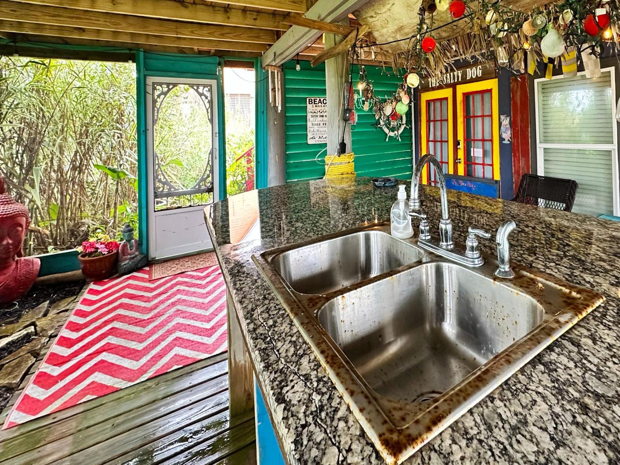 Salty Dog Cottage Surfside Beach Exterior photo